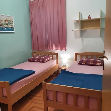 Pepi Apartman *